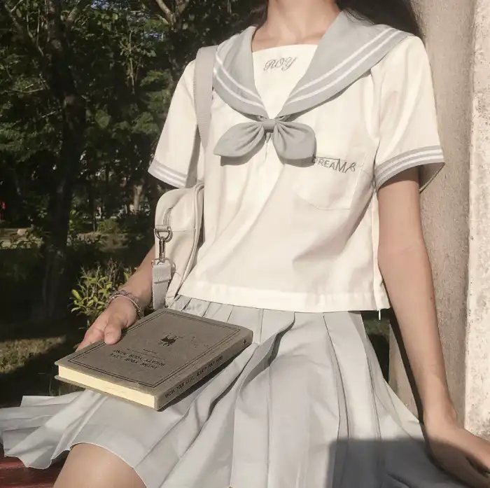 他的模样 海报